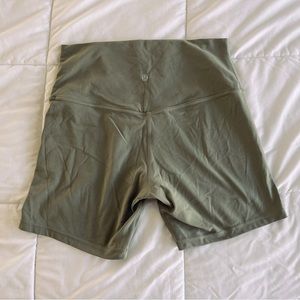 Lululemon bike shorts. I *think* it’s willow green.